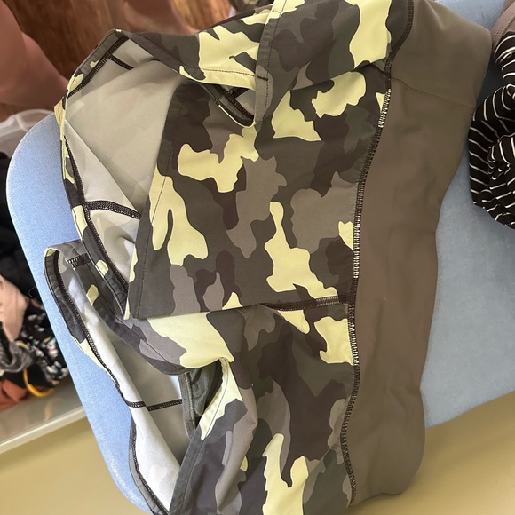 Like new - Picture 2 of 6